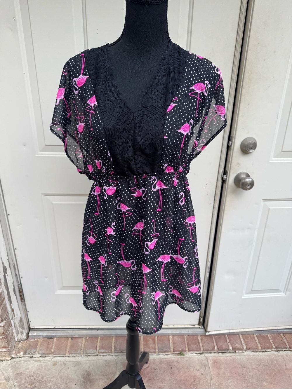 Miken Swim, Black, Coverup with Hot Pink Flamingo Print, Size Large
